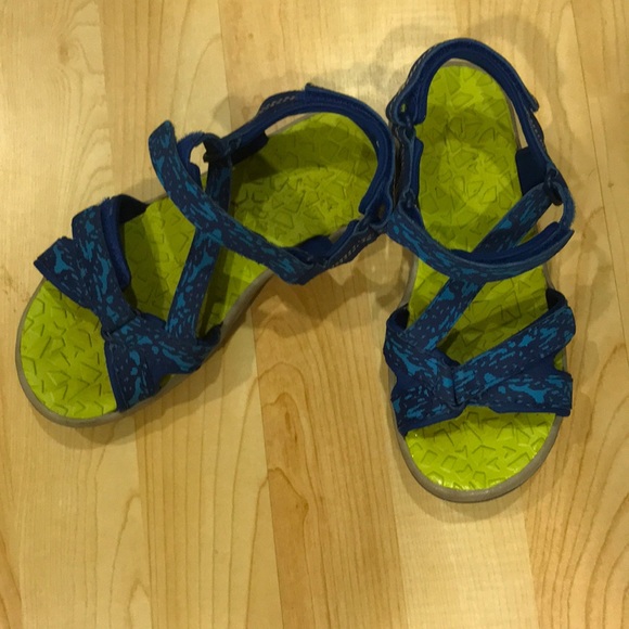 Boys Lands’ End Blue Sandals - Picture 2 of 4